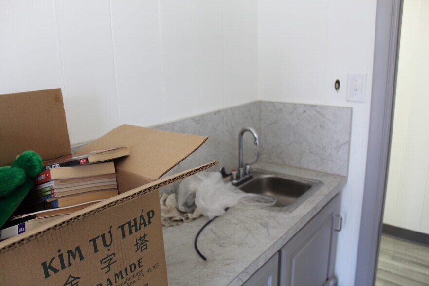 More Photos Of 425-427 S Summit Ave, Fort Worth Medical For Lease