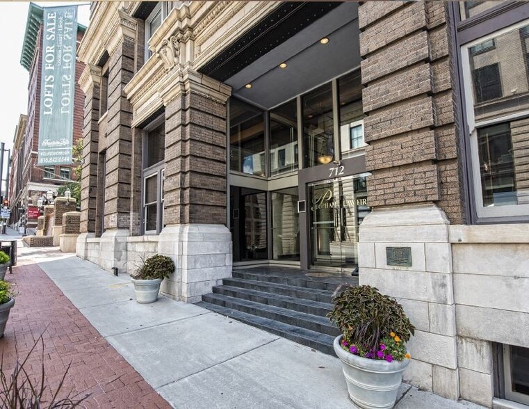 More Photos Of 712 Broadway St, Kansas City Office Residential For Sale