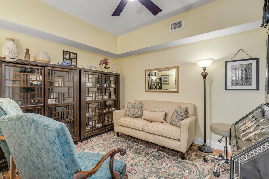 More Photos Of 136 Julia St, New Smyrna Beach Flex For Sale