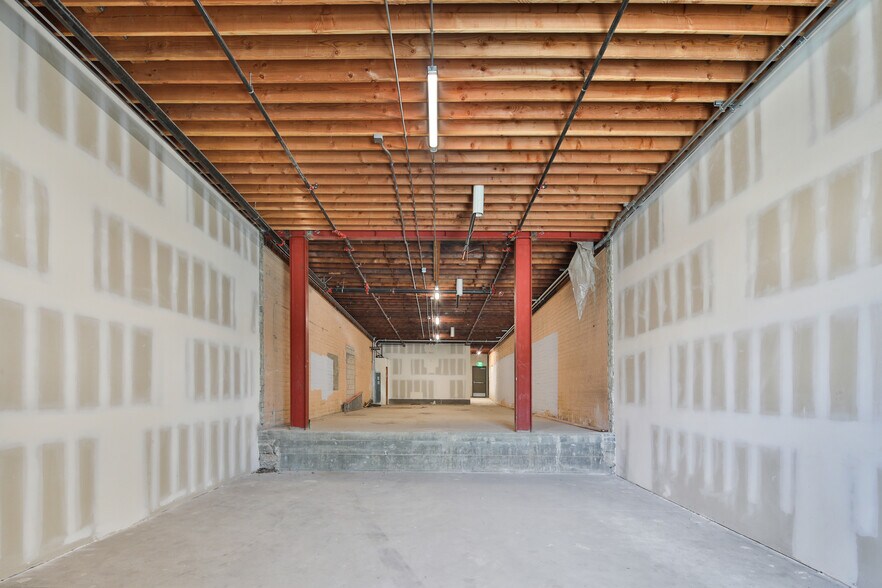 More Photos Of 1485 W Sunset Blvd, Los Angeles Storefront For Sale