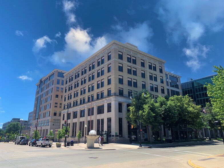 More Photos Of 1 W Main St, Madison Office For Lease