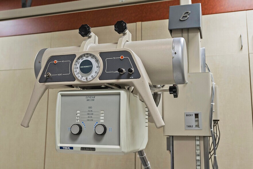 More Photos Of 320 W River Park Dr, Provo Medical For Sale