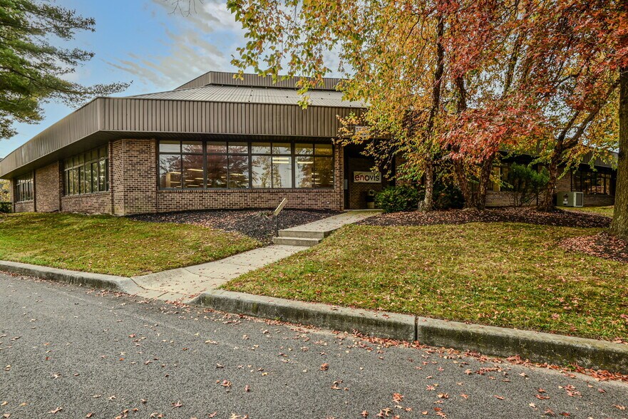 More Photos Of 118 Lukens Dr, New Castle Unknown For Lease