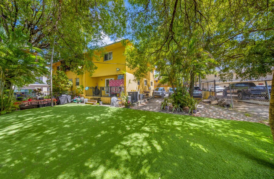 More Photos Of 840-858 NW 4th St, Miami Apartments For Sale
