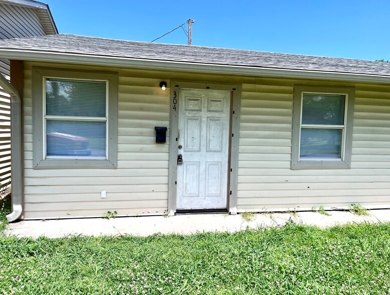 More Photos Of 312 S B St, Davis Apartments For Sale