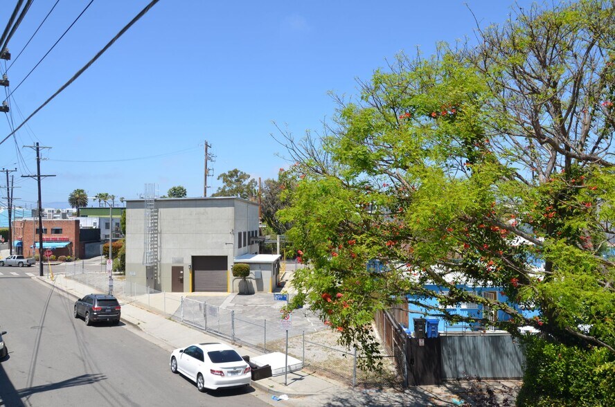 More Photos Of 905 Electric Ave, Venice Unknown For Lease