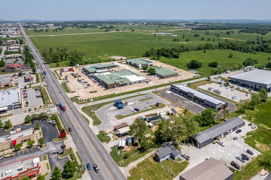 More Photos Of 1345 Henri De Tonti, Springdale Storefront For Lease