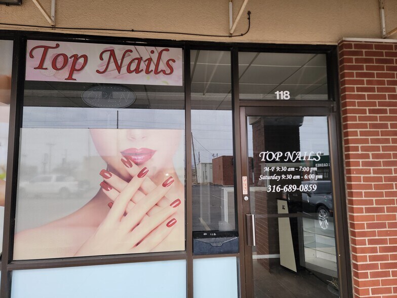 More Photos Of 6249 E 21st St, Wichita Storefront For Lease