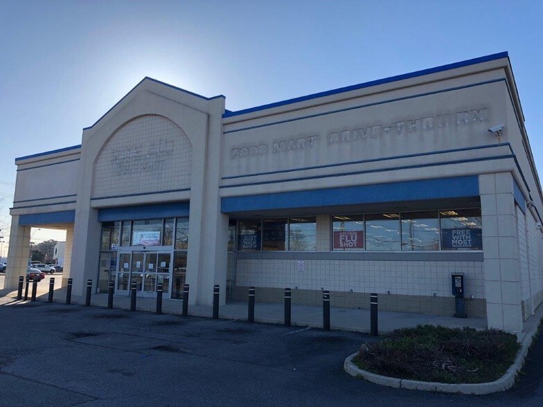 Primary Photo Of 6135 E Virginia Beach Blvd, Norfolk Drugstore For Lease