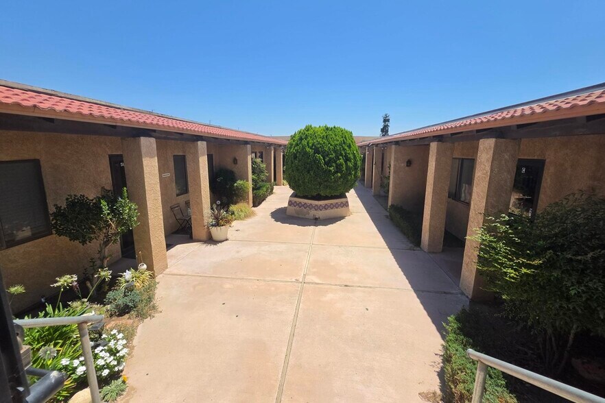 More Photos Of 12064 Jacaranda Ave, Hesperia Office For Lease