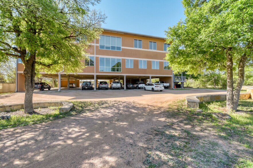 More Photos Of 4910 W Highway 290, Austin Office For Lease
