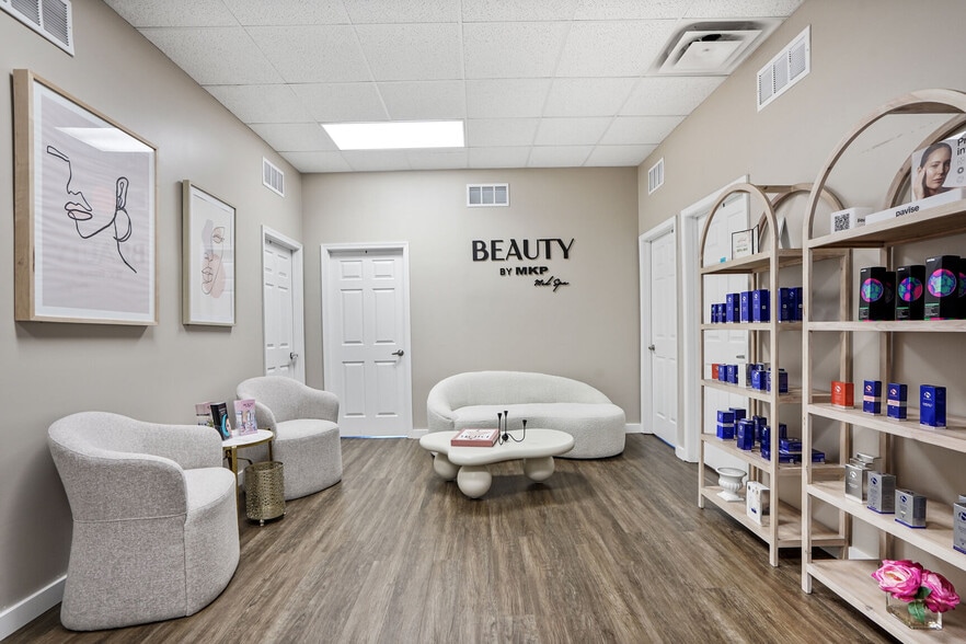 More Photos Of 7121 Leesburg Pike, Falls Church Storefront Retail Office For Sale