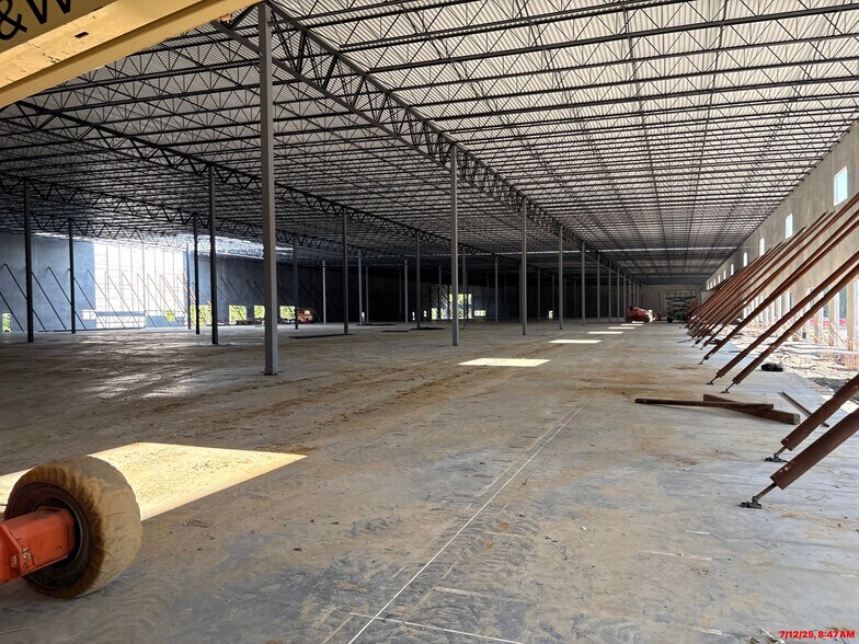 More Photos Of 8800 Whitepine Rd, Chesterfield Unknown For Lease