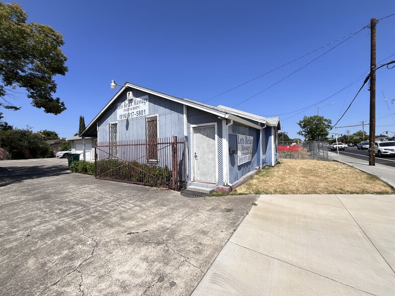 More Photos Of 3715 47th Ave, Sacramento Office For Sale