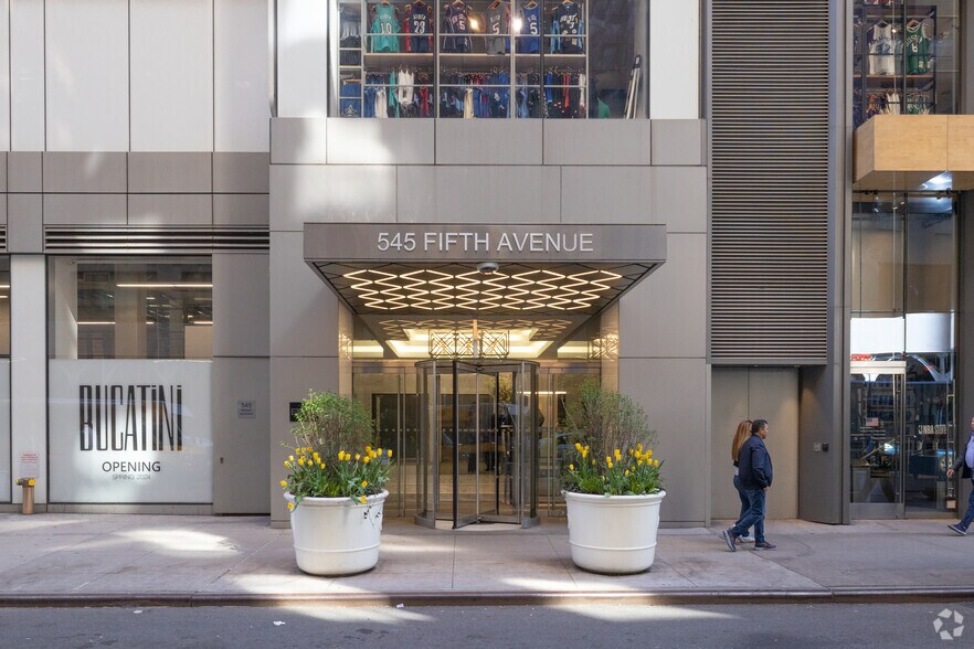 More Photos Of 545 Fifth Ave, New York Office For Lease