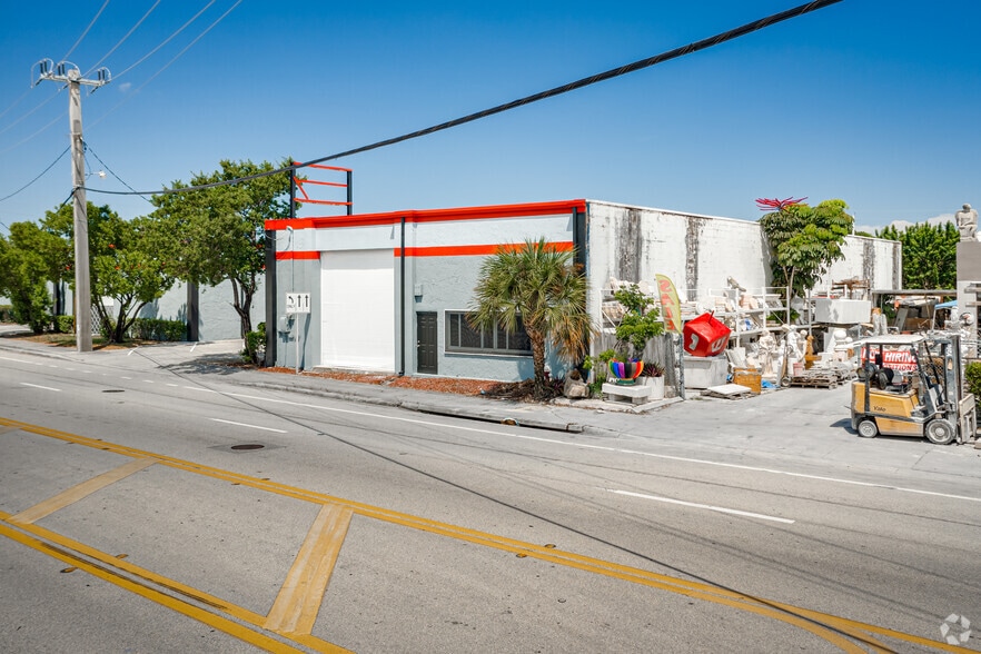 More Photos Of 1610-1614 S Dixie Hwy, Pompano Beach Warehouse For Lease