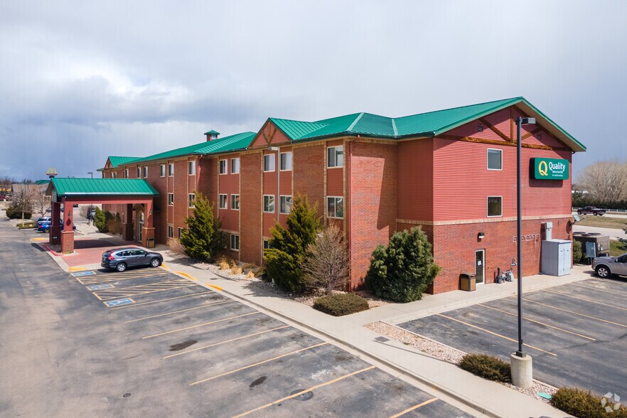 Primary Photo Of 7860 6th St, Wellington Hotel For Sale