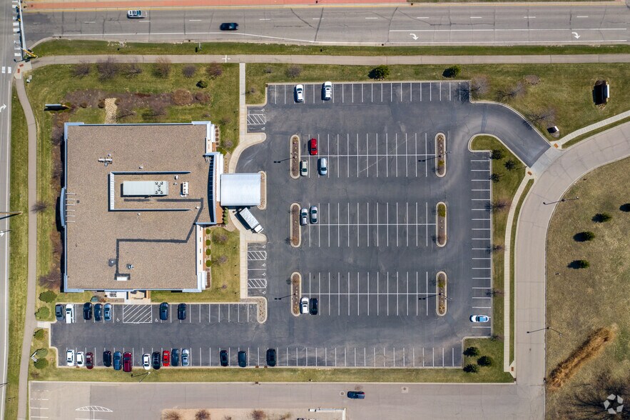 More Photos Of 6350 143rd St W, Savage Medical For Lease