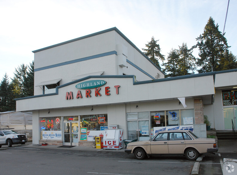 Primary Photo Of 14401 Greenwood Ave N, Seattle Freestanding For Sale