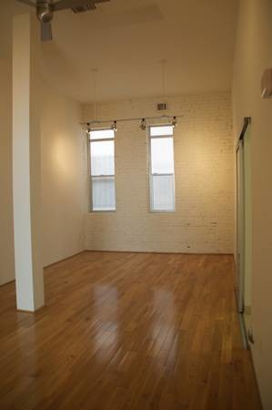 More Photos Of 8 Brooks Ave, Venice Apartments For Lease