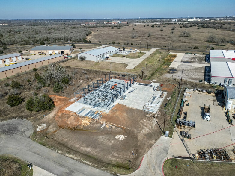 More Photos Of 8413 Parameter Ct, College Station Manufacturing For Lease