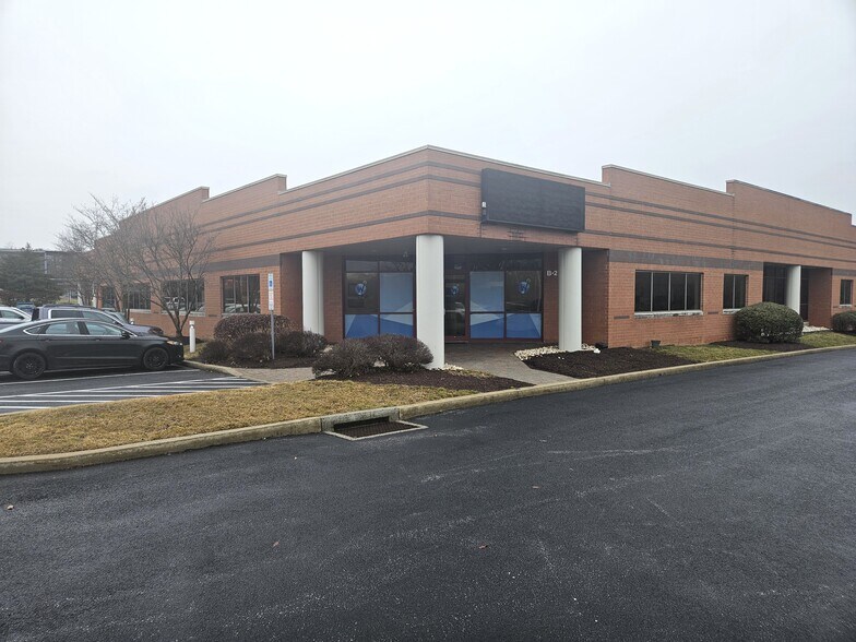 More Photos Of 1065 Andrew Dr, West Chester Flex For Lease