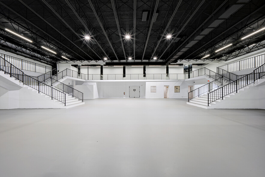 More Photos Of 32 S Dixie Hwy, Lake Worth Freestanding For Sale