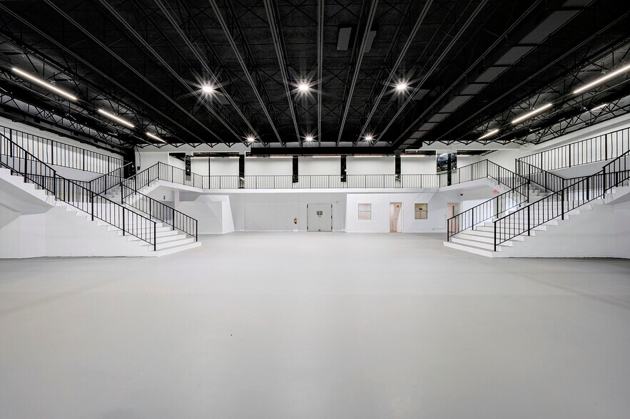 More Photos Of 32 S Dixie Hwy, Lake Worth Freestanding For Lease