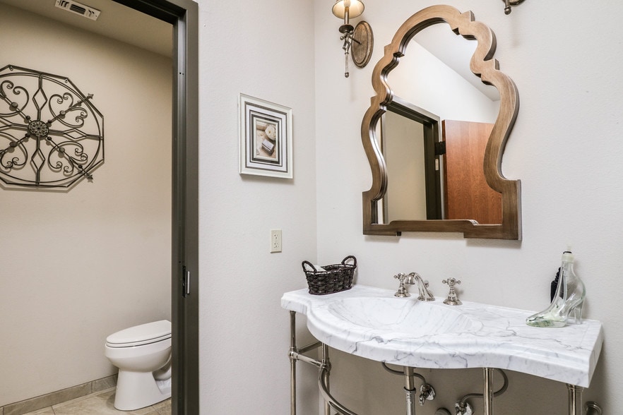 More Photos Of 14284 State Highway 322 N, Kilgore Lodge Meeting Hall For Sale