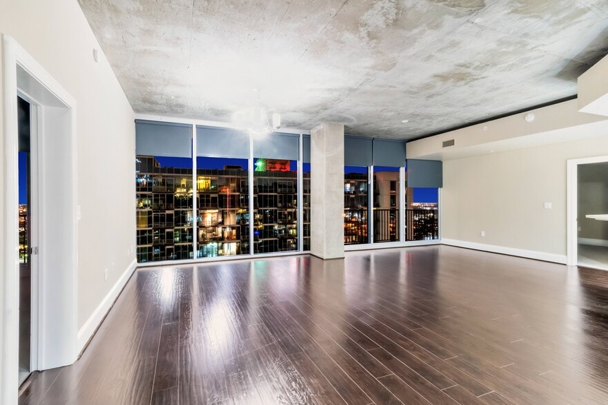 More Photos Of 5927 Almeda Rd, Houston Apartments For Lease