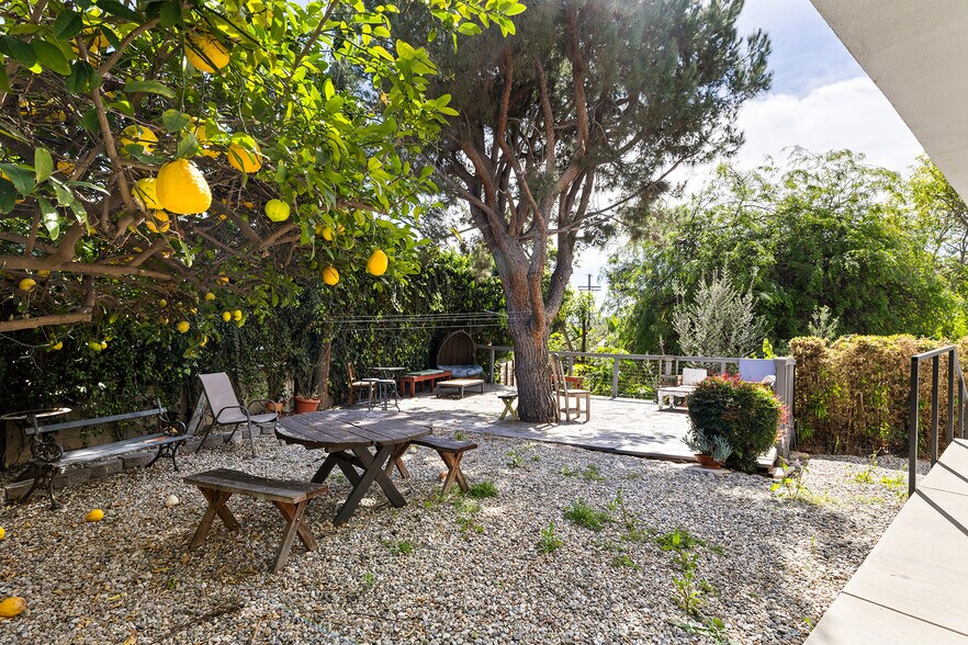 More Photos Of 960 Micheltorena St, Los Angeles Apartments For Sale