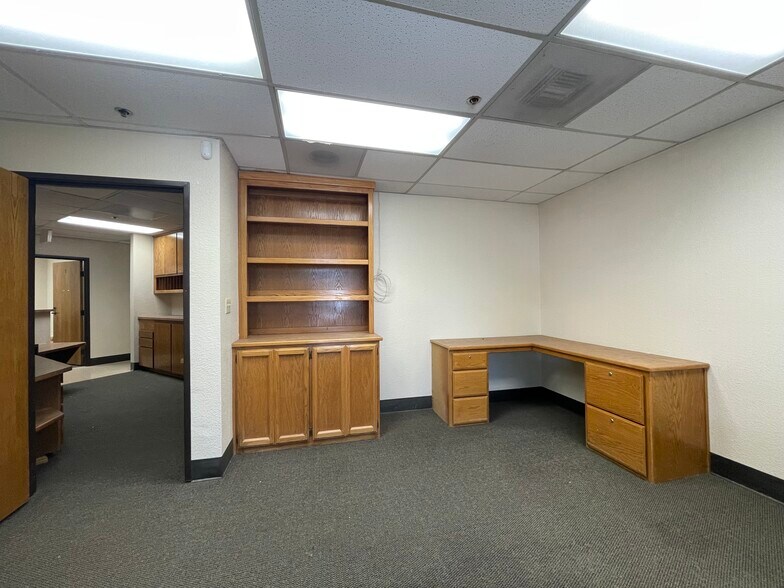 More Photos Of 6409 Folsom Blvd, Sacramento Medical For Lease