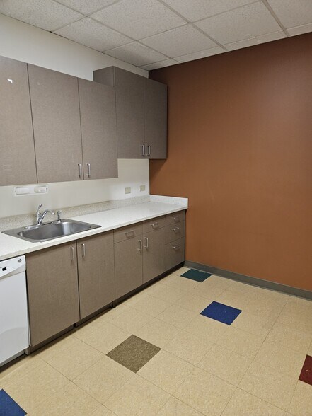More Photos Of 12200 E Iliff Ave, Aurora Office For Lease