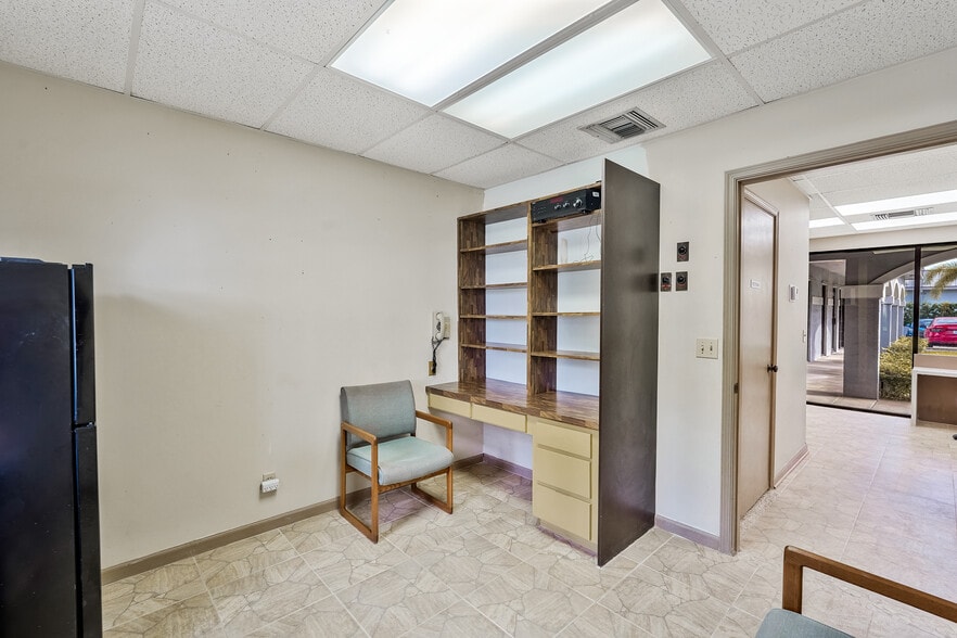 More Photos Of 505 SE 6th Ave, Delray Beach Medical For Sale