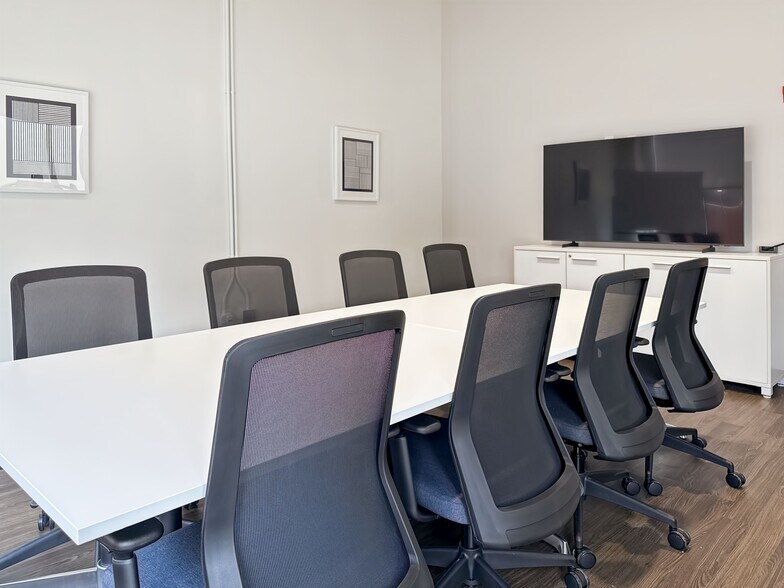 More Photos Of 1038 Quarrier St, Charleston Coworking Space