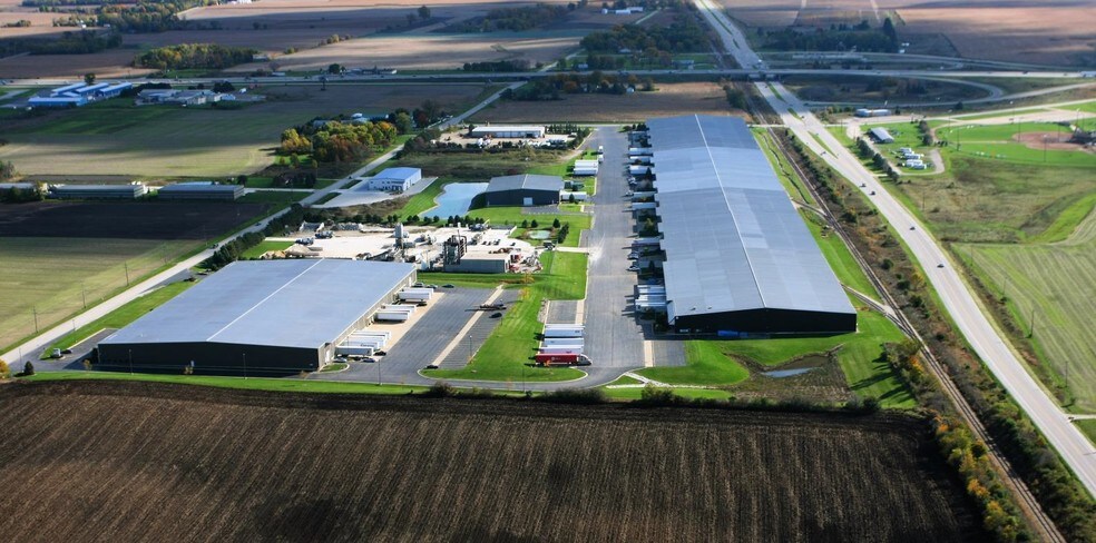 More Photos Of 3030 S Sylvania Ave, Sturtevant Unknown For Lease