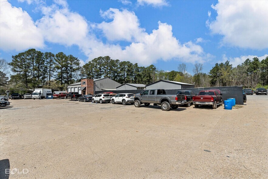 More Photos Of 6508 W 70th St, Shreveport Industrial For Lease