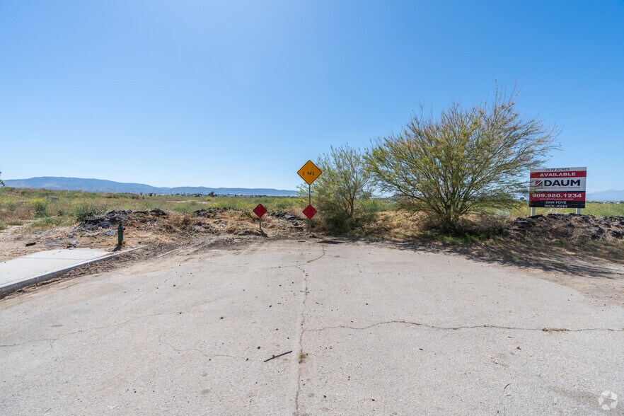 More Photos Of W Avenue L4 @ Sierra Highway, Lancaster Distribution For Sale