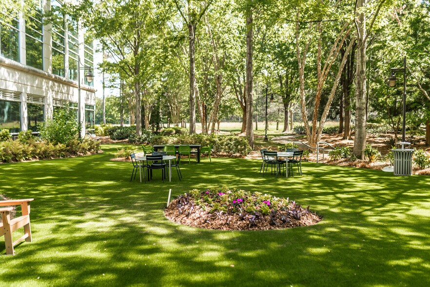 More Photos Of 13560 Morris Rd, Alpharetta Office For Lease