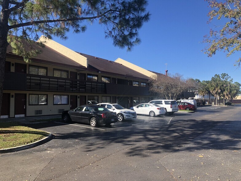 More Photos Of 6099 Youngerman Cir, Jacksonville Hotel For Sale