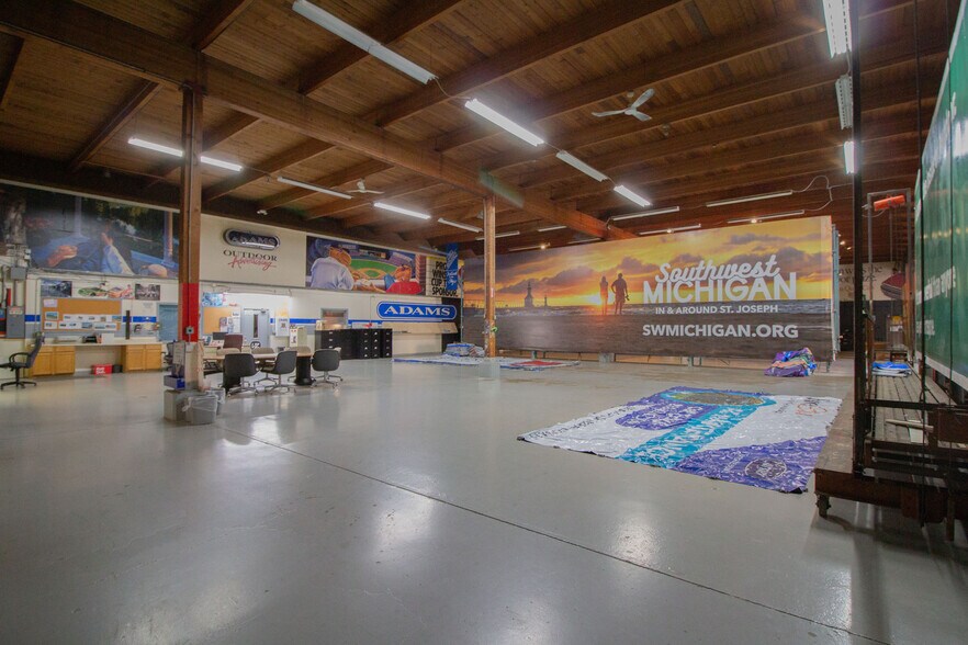 More Photos Of 407 E Ransom St, Kalamazoo Manufacturing For Sale