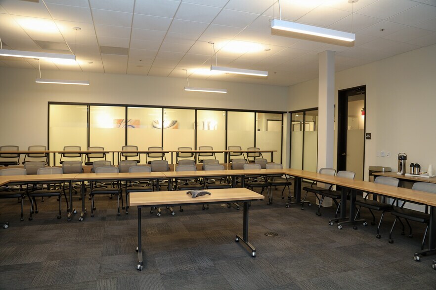 More Photos Of 6200 Village Pky, Dublin Office For Lease