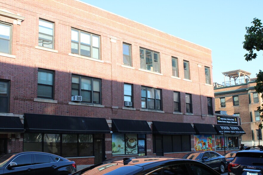 More Photos Of 4407 N Hazel St, Chicago Apartments For Lease