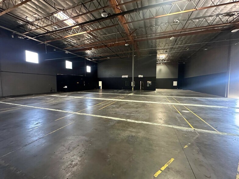 More Photos Of 1338 Palomares Ave, La Verne Manufacturing For Lease
