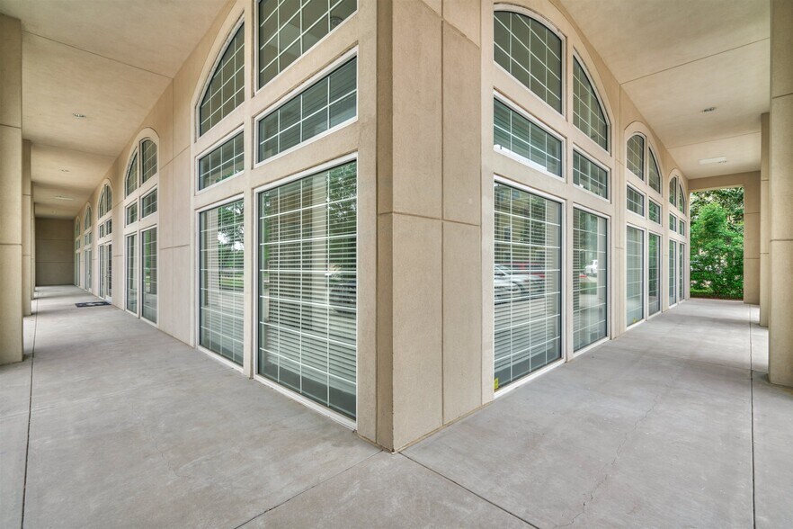 More Photos Of 8201 Cypresswood Dr, Spring Office For Lease