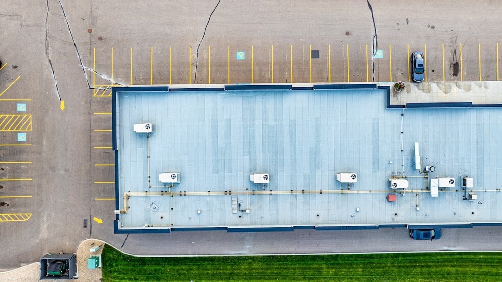 More Photos Of 179 Leva Ave, Red Deer Storefront For Lease