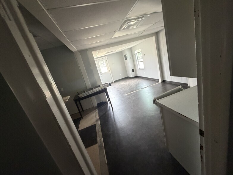 More Photos Of 13111 E 11th St, Tulsa Freestanding For Lease