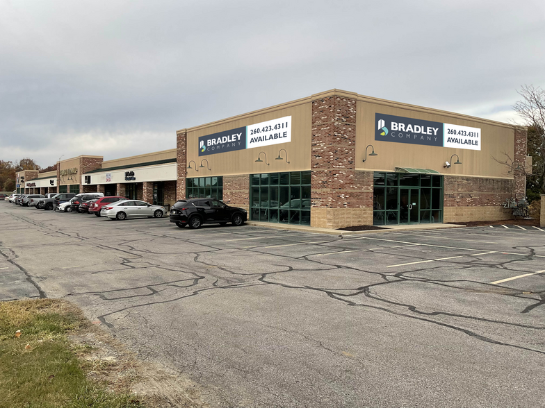 Primary Photo Of 2910-2934 E Dupont Rd, Fort Wayne General Retail For Sale