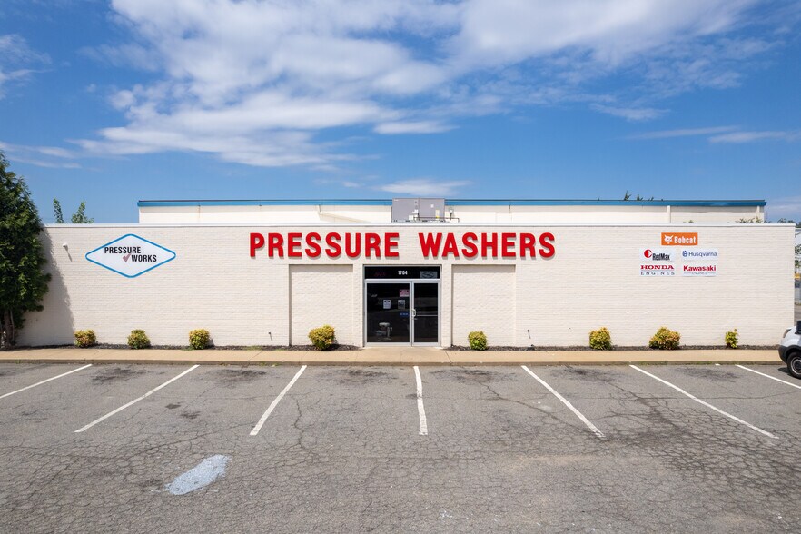 More Photos Of 1704 Roseneath Rd, Richmond Warehouse For Sale
