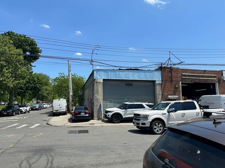 More Photos Of , Bronx Unknown For Sale